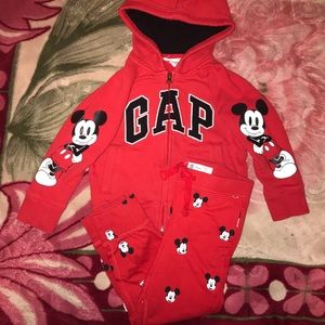 SOLD** Baby gap matching set